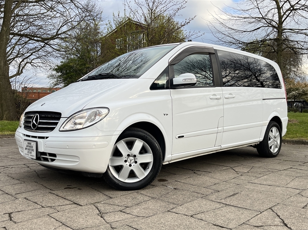 Mercedes hot sale vito white